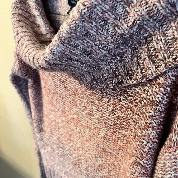 𝅺AMERICAN eagle outfitters sweater - Picture 2 of 6